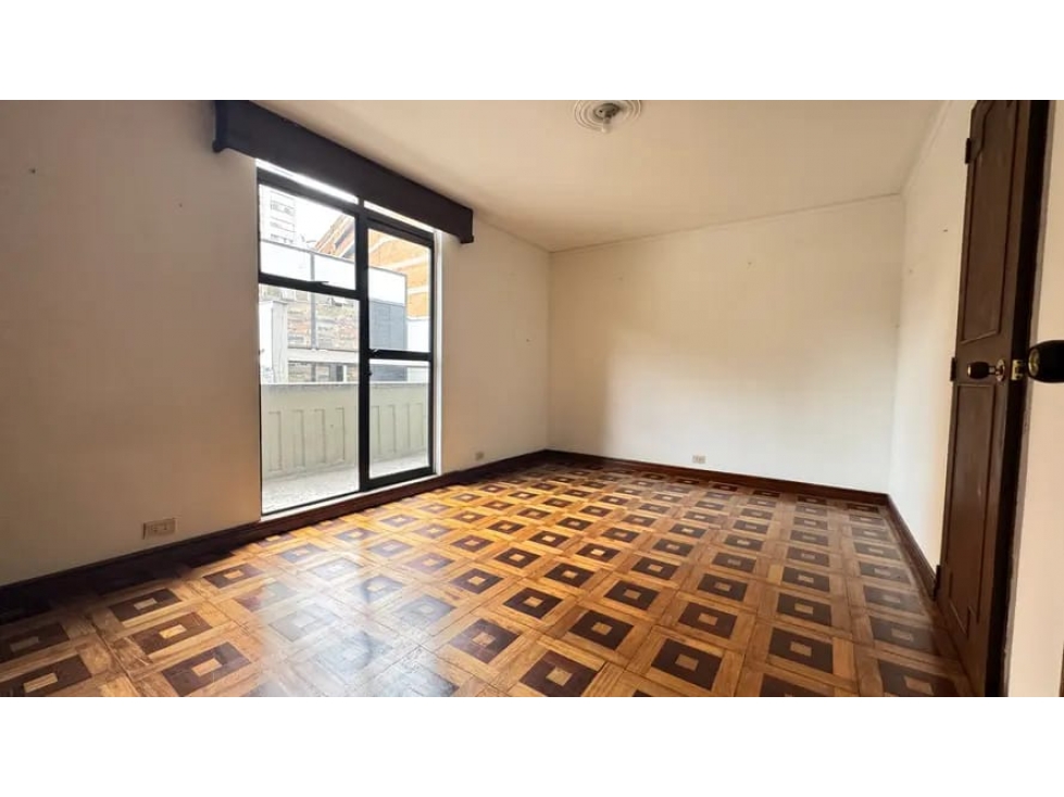APTO EXCELENTE AREA Y UBICACION CENTRO DE MEDELLIN — foto 4