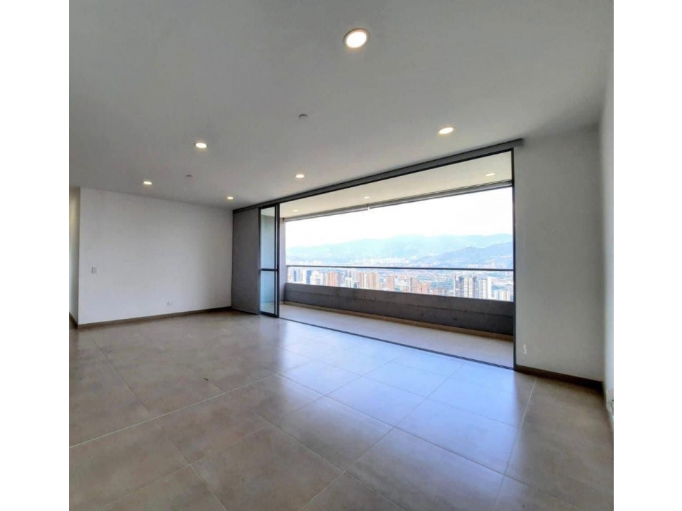 Arriendo espectacular Apto en Milla de Oro Poblado — foto 2