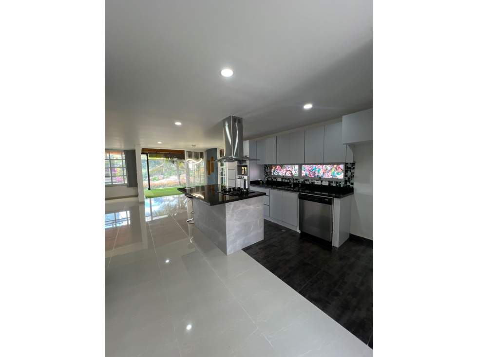 Espectacular Casa disponible para Renta ubicada en el Retiro. — foto 3
