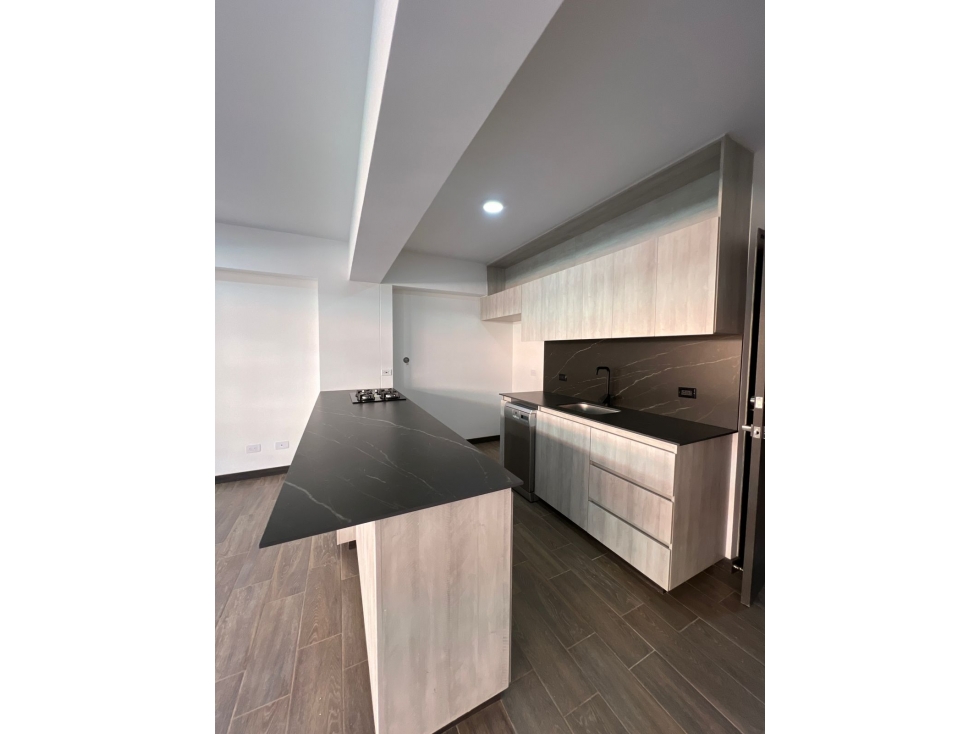 Apartamento disponible para renta tradicional ubicado en el Retiro. — foto 3