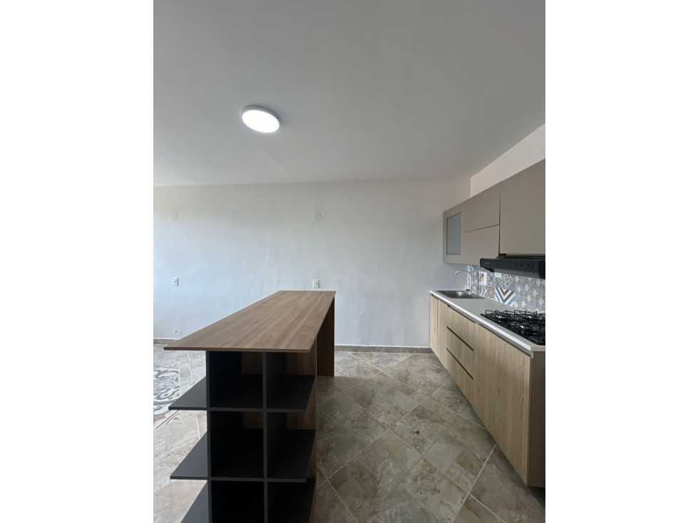 Apartamento disponible para Renta tradicional, ubicado en el Retiro. — foto 3