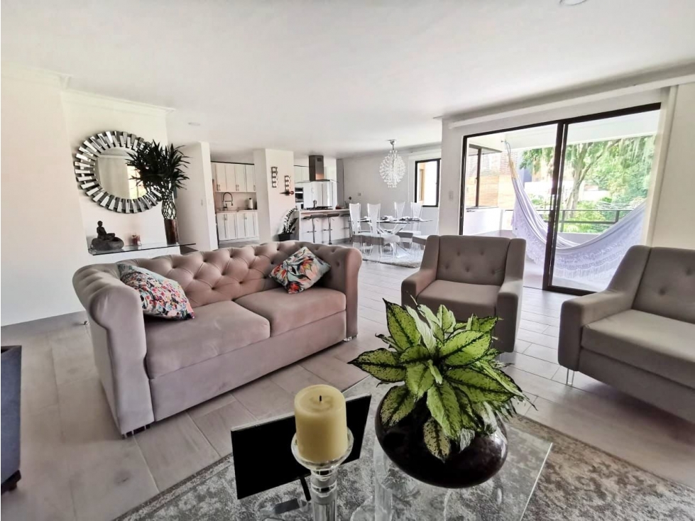 Apartamento amoblado para arriendo, El Poblado sector Castropol — foto 2