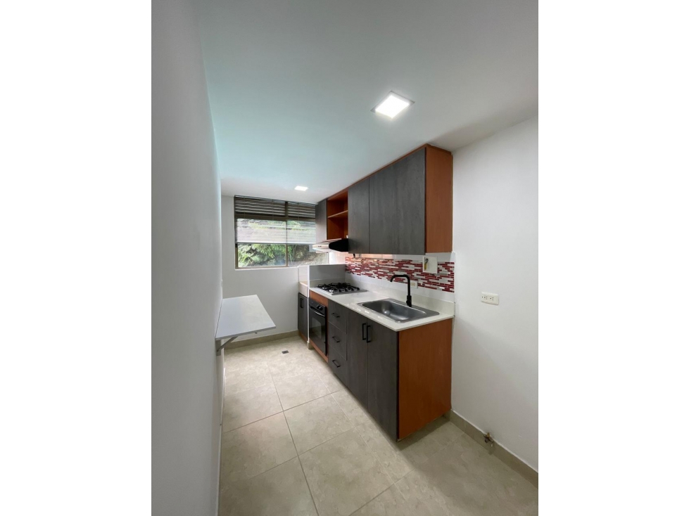 Apartamento para Arriendo tradicional, ubicado en el Poblado Castropol — foto 4