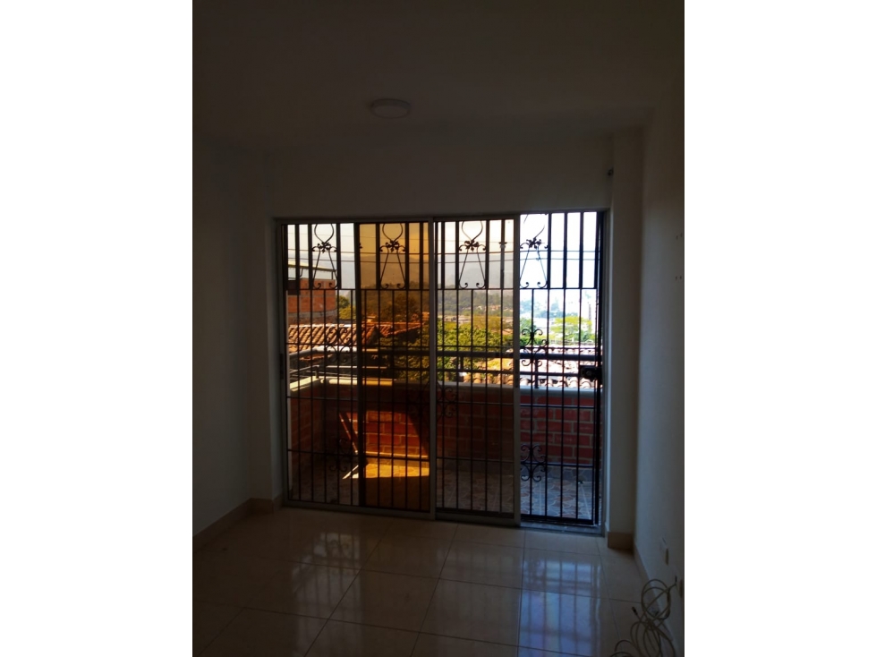 APTO CON EXCELENTE UBICACION PISO 3 — foto 2