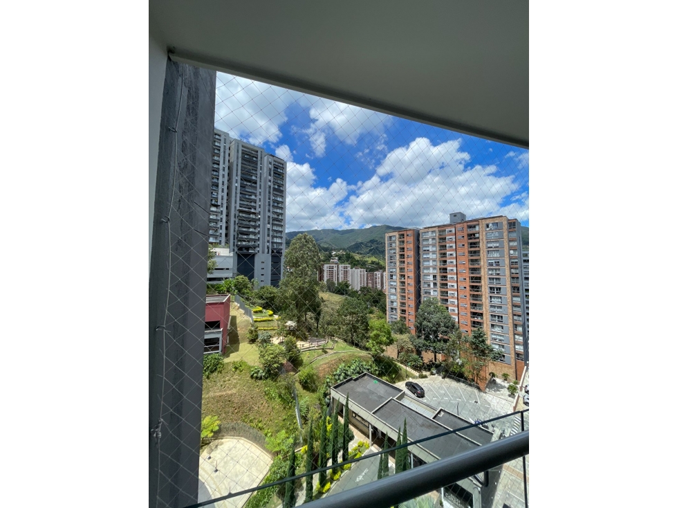 Apartamento Arriendo tradicional, Envigado, sector Las Brujas.