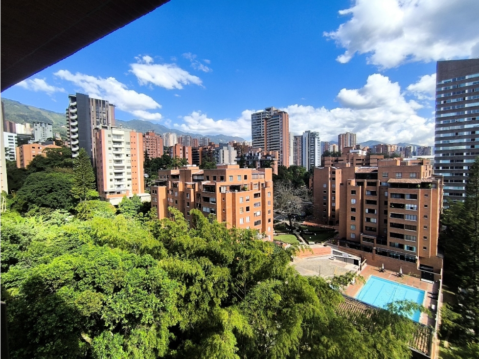 Apartamento disponible para Venta, en el Poblado sector Milla de Oro. — foto 6
