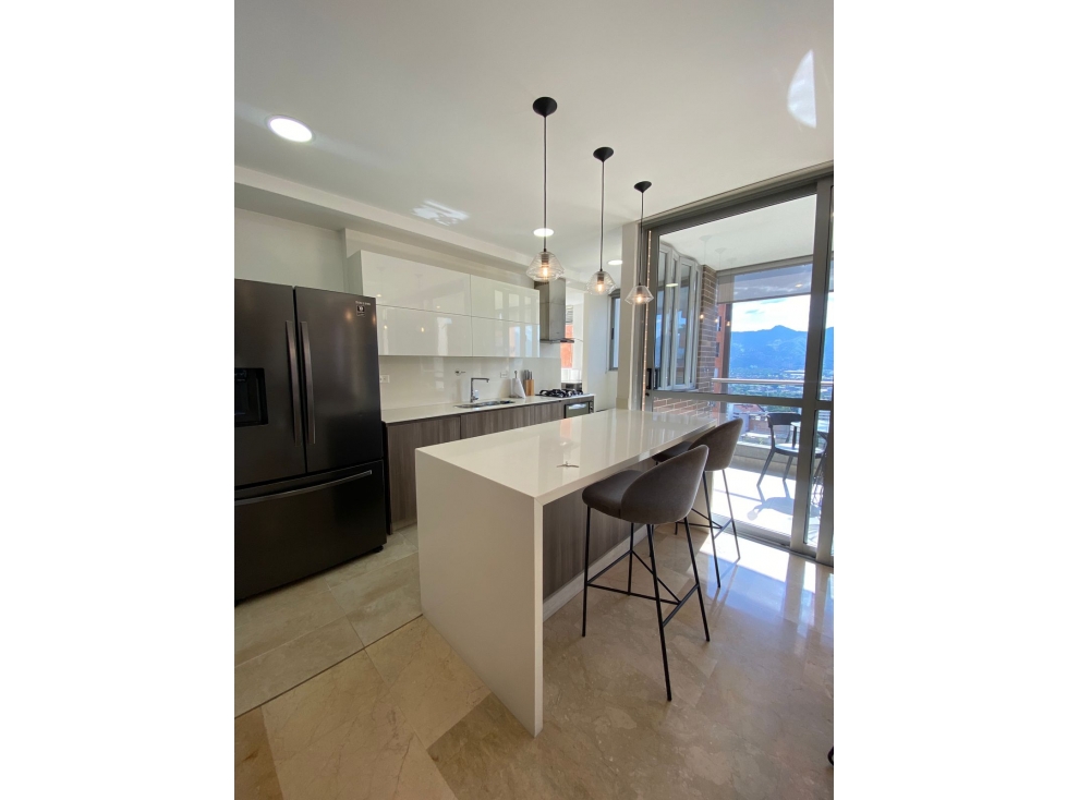 Apartamento disponible para arriendo amoblado: poblado lalinde — foto 2