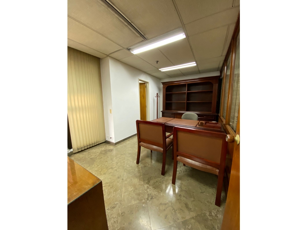 Oficina disponible para arriendo amoblado en el Poblado, Milla de oro — foto 6