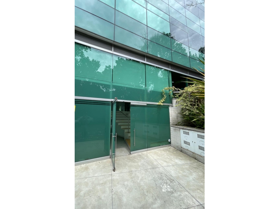 Oficina disponible para arriendo tradicional en Poblado, las Astorga — foto 2