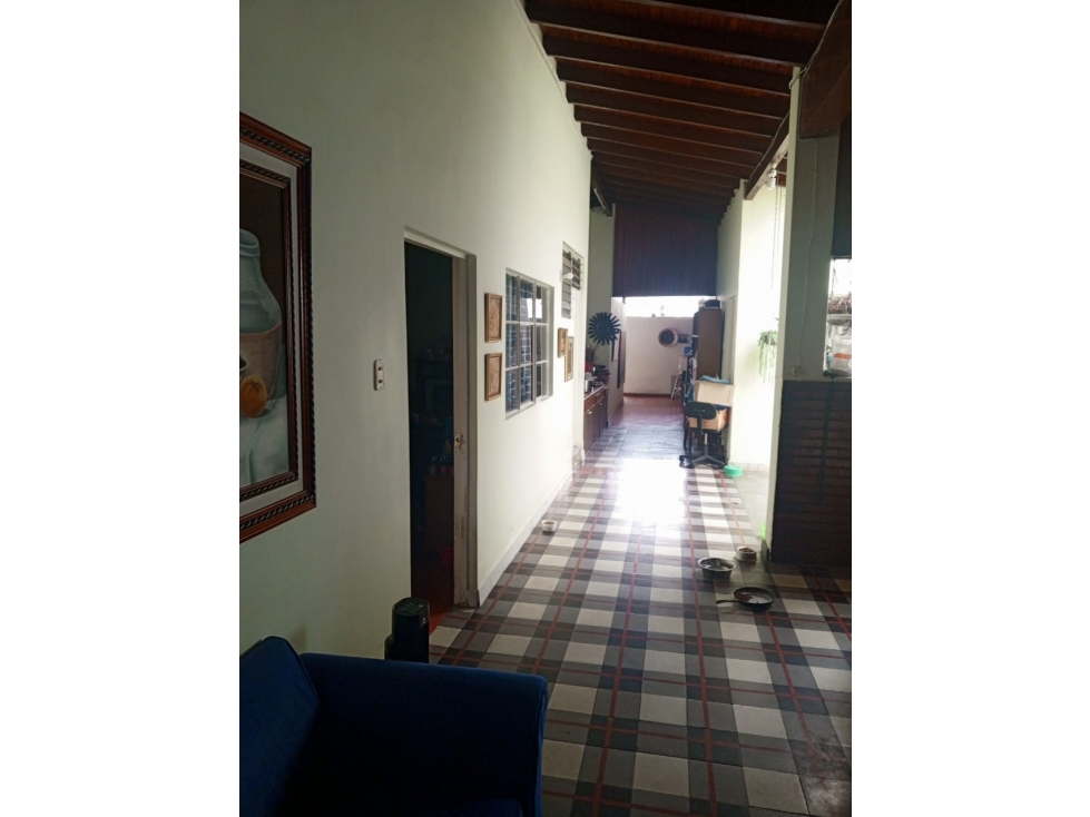 VENTA CASA LOTE EN LAURELES POR EL PRIMER PARQUE. — foto 3
