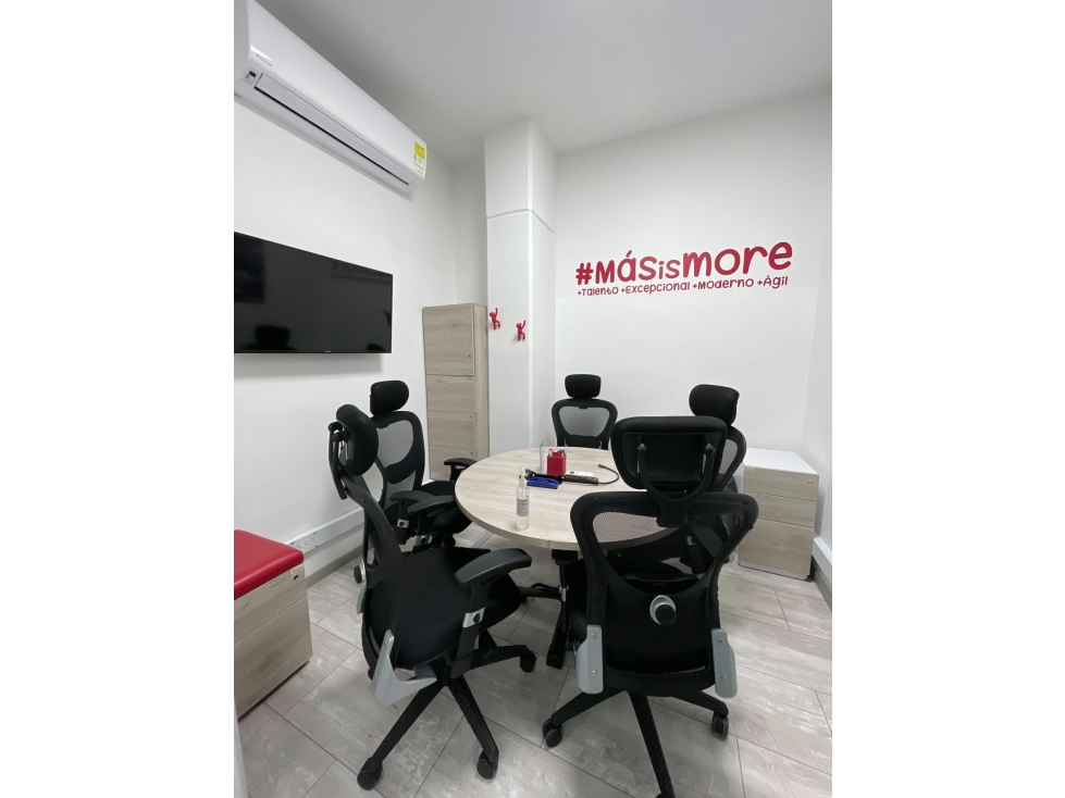 Oficina Arriendo tradicional (sin amoblar) el Poblado, Patio Bonito — foto 4