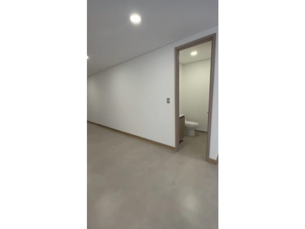 VENTA APARTAMENTO A DOS CUADRAS DE LA 33 CON 78 — foto 4