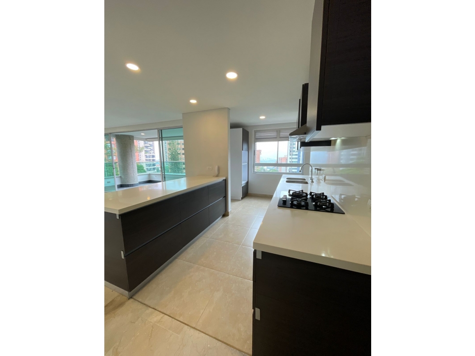 Apartamento Arriendo tradicional (sin amoblar), Poblado Castropol — foto 5