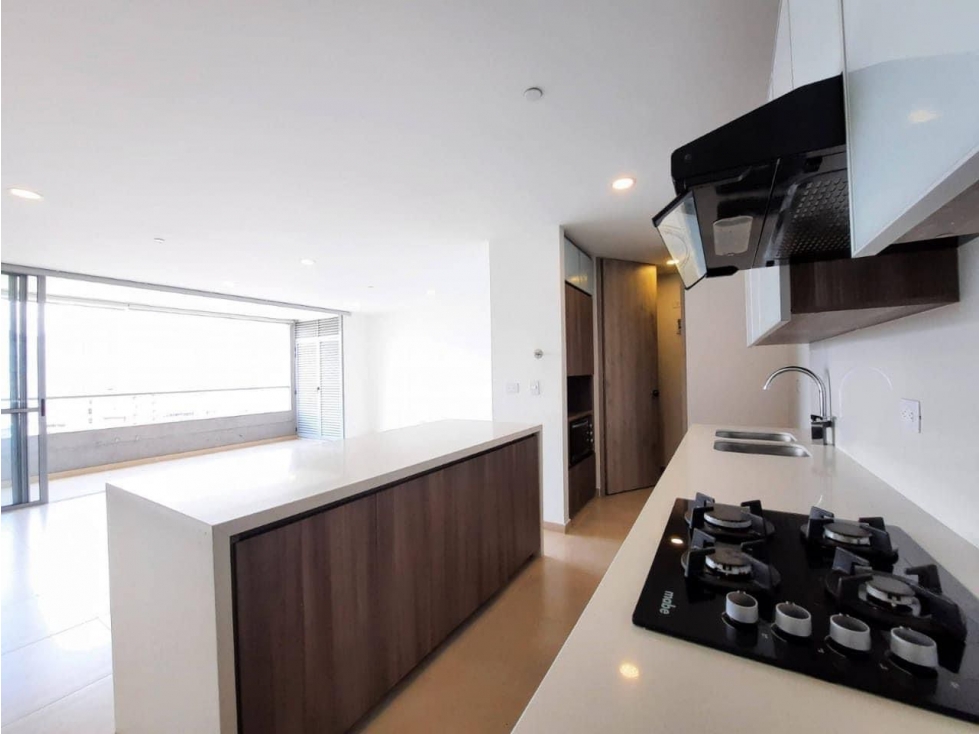 Arriendo espectacular Apto en Milla de Oro Poblado — foto 6