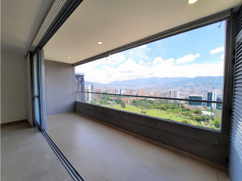 Arriendo espectacular Apto en Milla de Oro Poblado