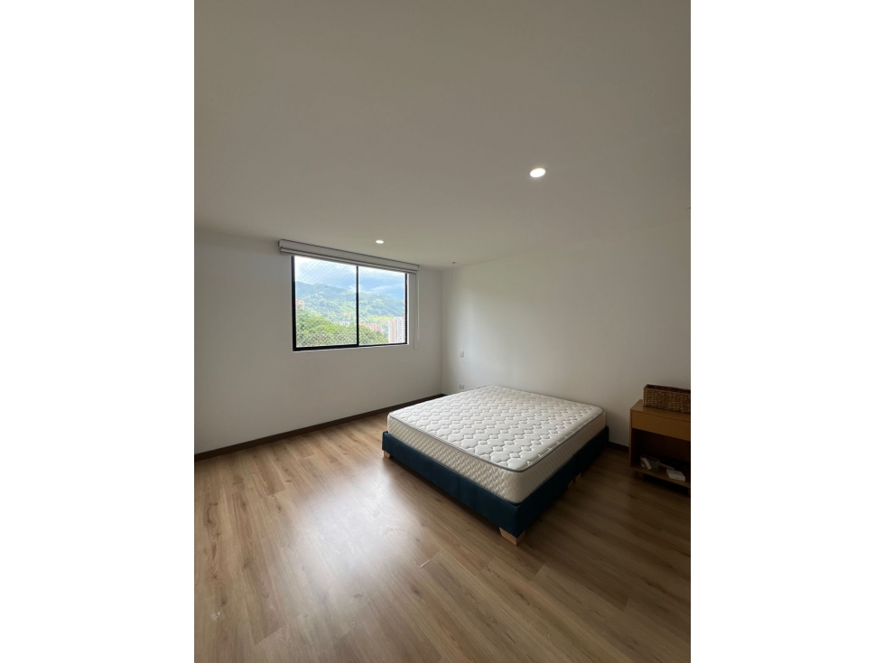 Apartamento para arriendo en Envigado sector Loma del Escobero — foto 4