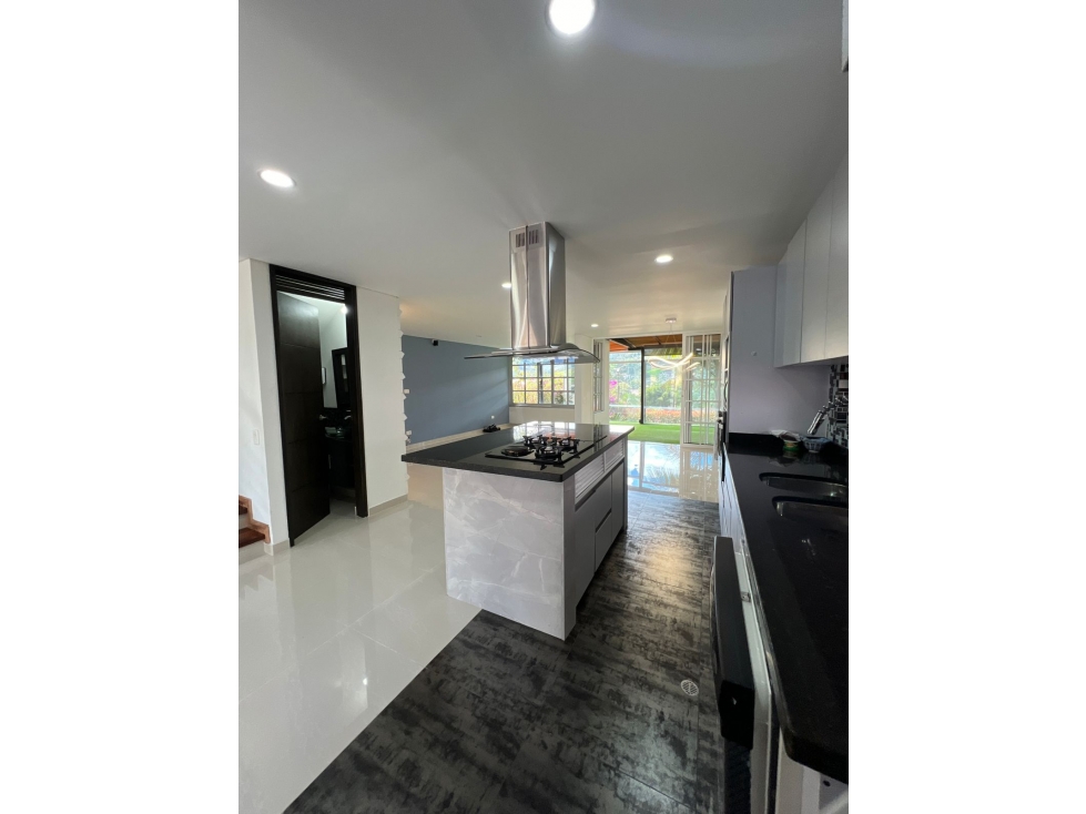 Espectacular Casa disponible para Renta ubicada en el Retiro. — foto 4