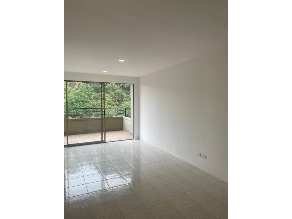 Apartamento disponible para Renta Tradicional, Poblado el Tesoro.