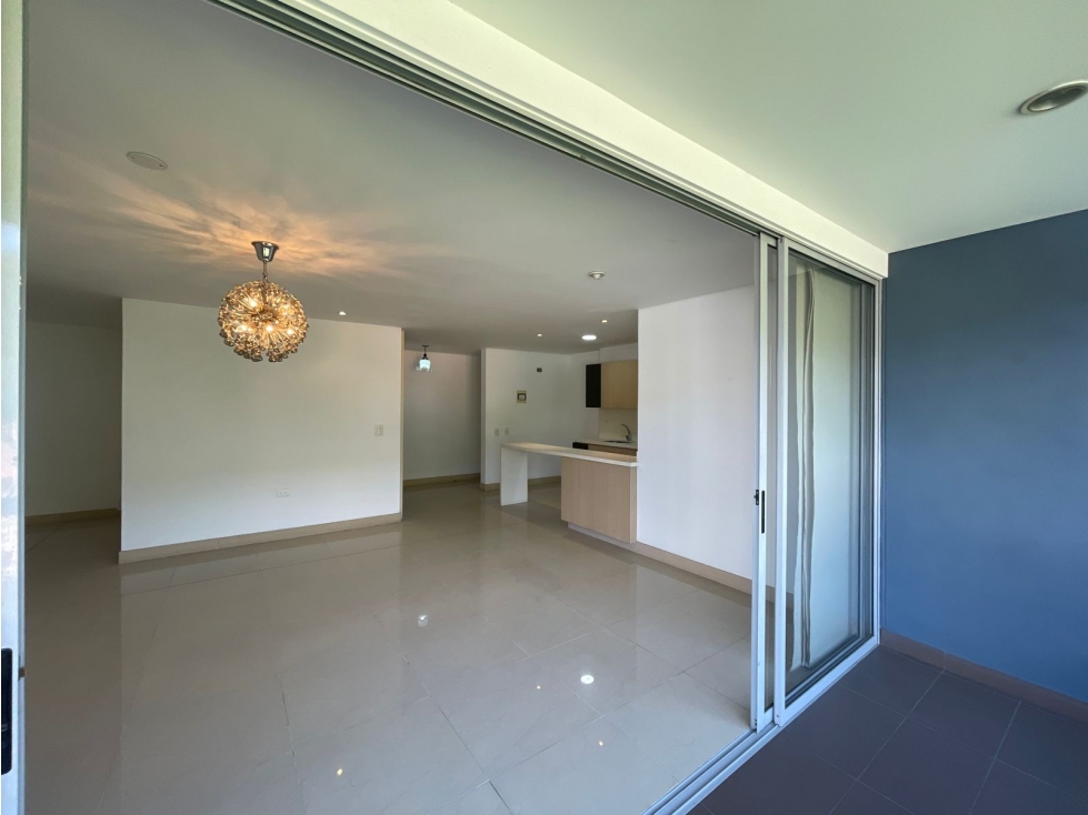 Apartamento disponible para Arriendo tradicional. Poblado Castropol. — foto 3