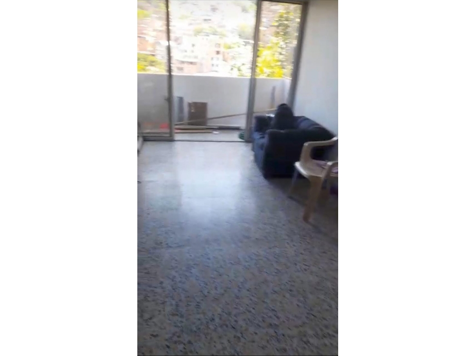 VENTA APARTAMENTO EN BUENOS AIRES MEDELLIN PAR REMODELAR — foto 4