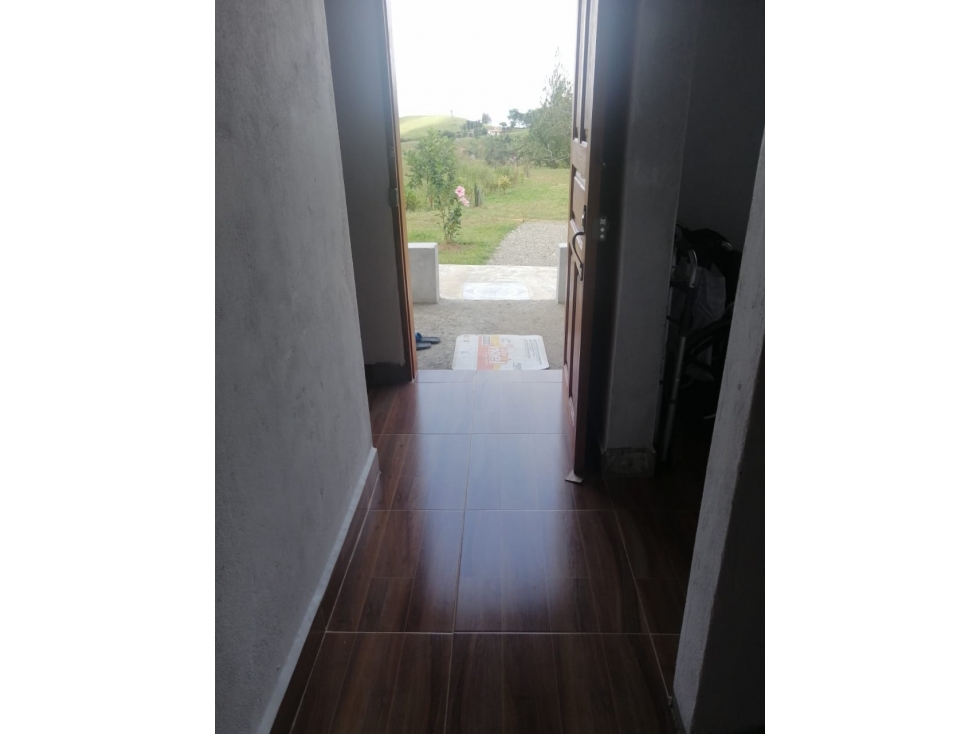 VENTA DE CASA CAMPESTRE ENTRE TARSO Y PEBLO RICO ANTIOQUIA — foto 5