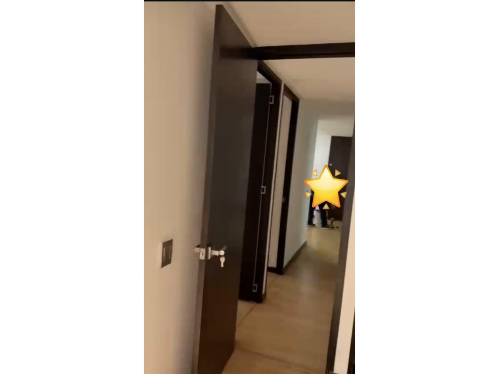 VENTA APARTAMENTO EN LOS COLORES MEDELLIN — foto 5
