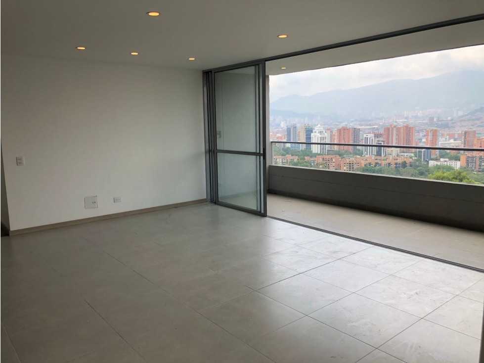 Arriendo espectacular Apto en Milla de Oro Poblado — foto 3