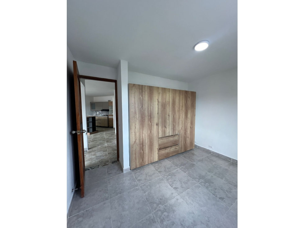 Apartamento disponible para Renta tradicional, ubicado en el Retiro. — foto 6