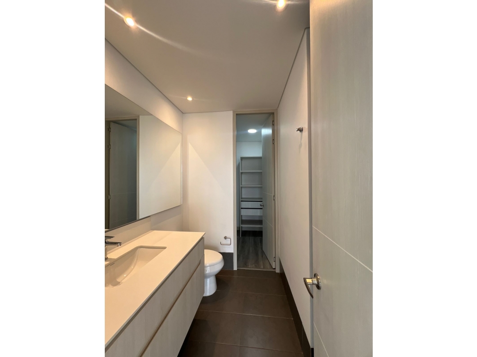 Apartamento disponible para renta tradicional, el Tesoro. — foto 5