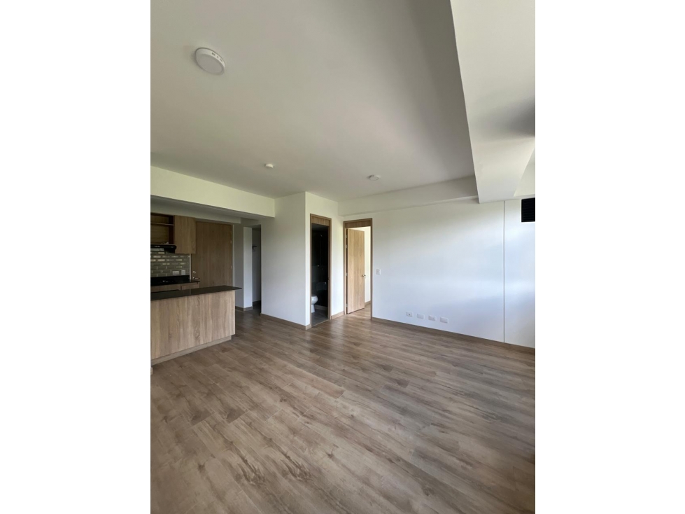 Apartaestudio, disponible para renta tradicional, en el Retiro. — foto 5