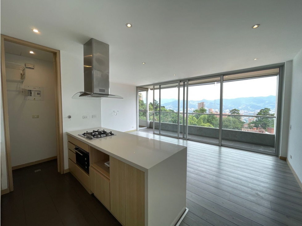 Apartamento para Arriendo tradicional, Poblado sector Cola del Zorro