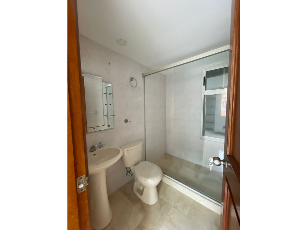 Casa disponible para arriendo tradicional El poblado ,sector El Tesoro — foto 3