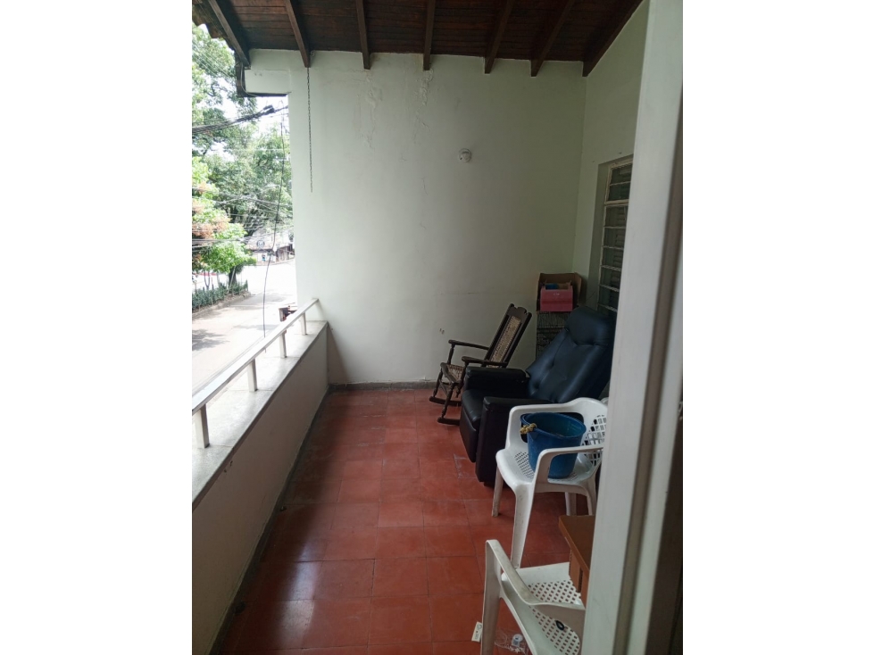 VENTA CASA LOTE EN LAURELES POR EL PRIMER PARQUE. — foto 5