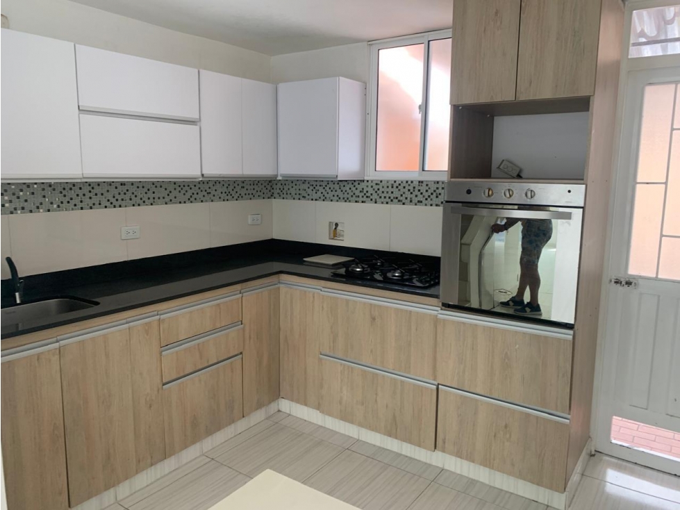 VENTA DE CASA BI FAMILIAR AL LADO DEL CLUB EL RODEO ALTO — foto 5
