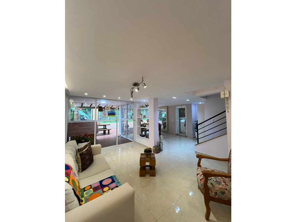 Casa para Arriendo tradicional (sin amoblar) Poblado, sector el Tesoro — foto 4