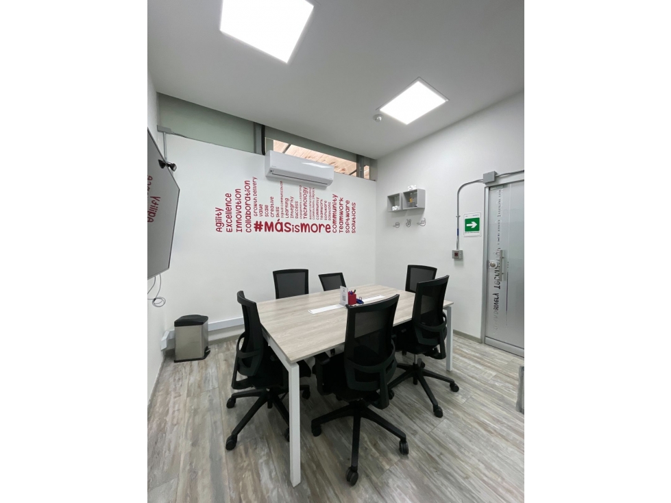 Oficina Arriendo tradicional (sin amoblar) el Poblado, Patio Bonito — foto 5