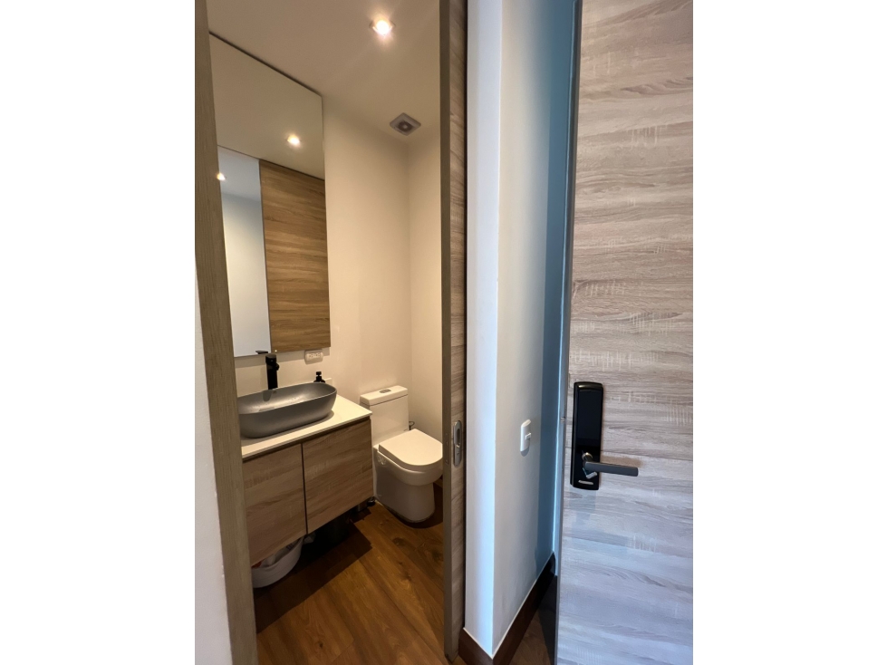 Apartaestudio para Renta (sin amoblar), Poblado sector San Lucas. — foto 4