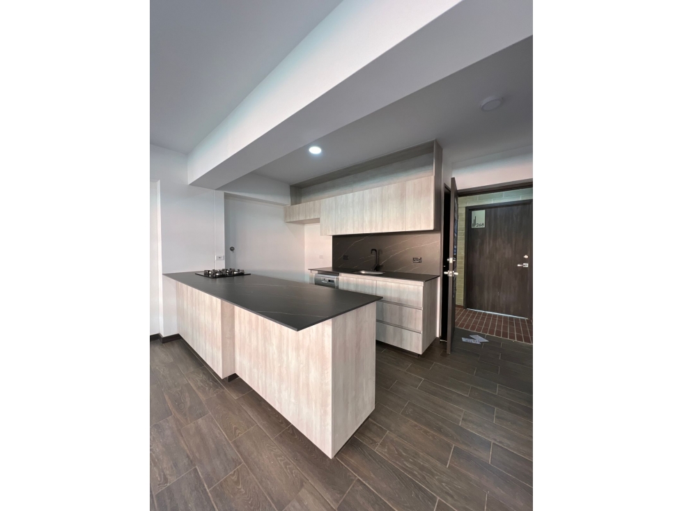 Apartamento disponible para renta tradicional ubicado en el Retiro. — foto 2
