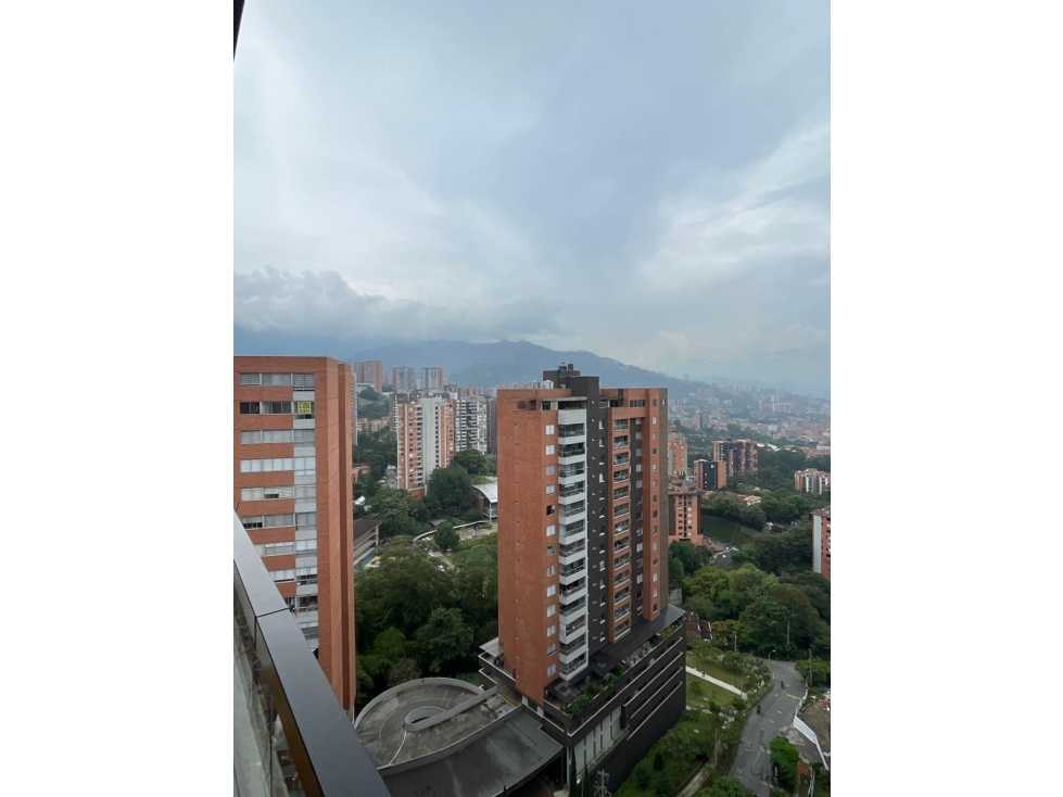 Apartamento Renta tradicional (sin amoblar) Envigado Loma de los Mesa.