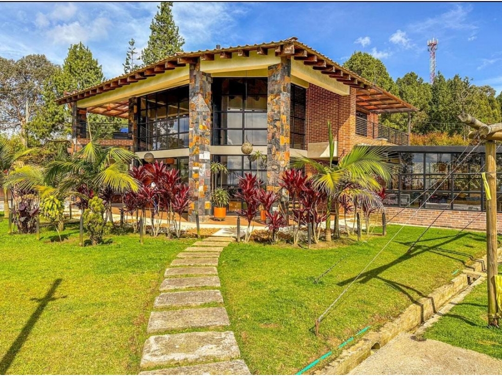 VENTA CASA CAMPESTRE EN ENVIGADO ANTIOQUIA SECTOR LA CATEDRAL — foto 3