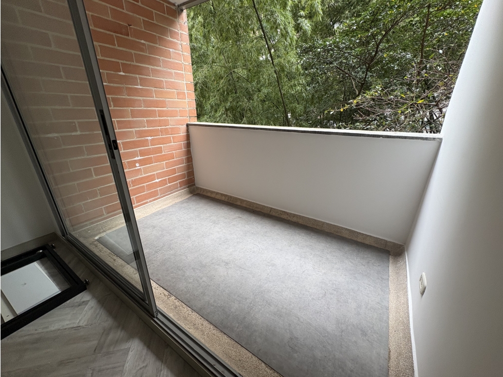 Excelente apartamento muy bien ubicado y remodelado en Castropol — foto 6