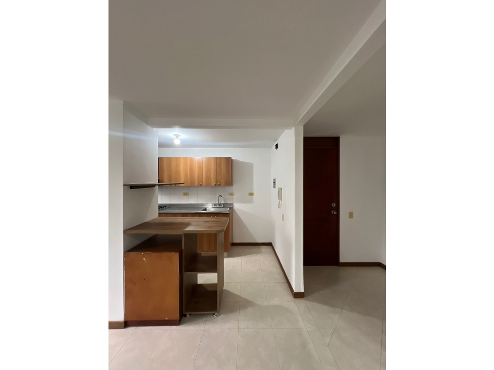 Apartamento disponible para Arriendo. Poblado sector Castropol. — foto 3
