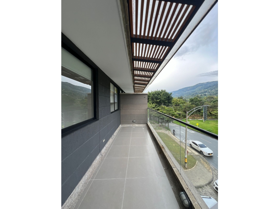 Apartamento para arriendo en Envigado sector Loma del Escobero. — foto 2