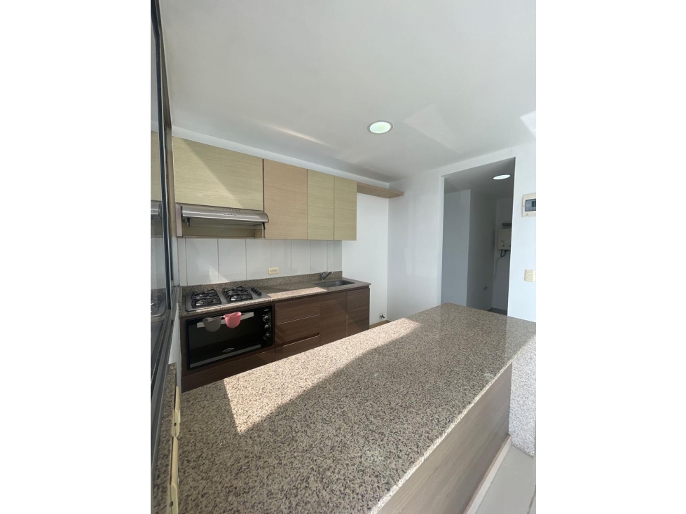 Apartamento disponible en Arriendo tradicional. Poblado Loma del Indio — foto 3