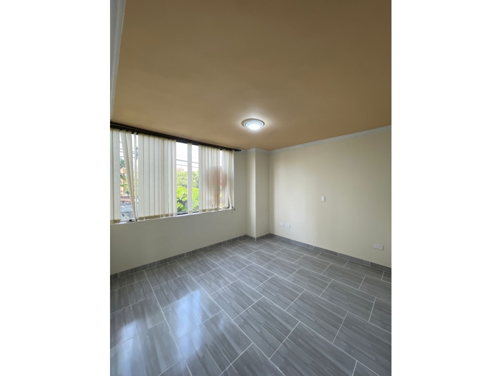 Apartamento disponible para Arriendo tradicional en Calasanz. — foto 3