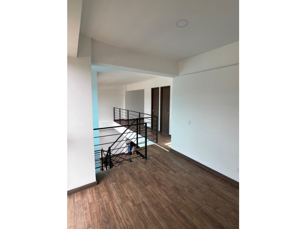 HERMOSO APARTAMENTO EN CESION DE DERECHOS EN EL RETIRO — foto 4