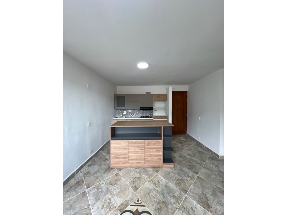 Apartamento disponible para Renta tradicional, ubicado en el Retiro. — foto 2