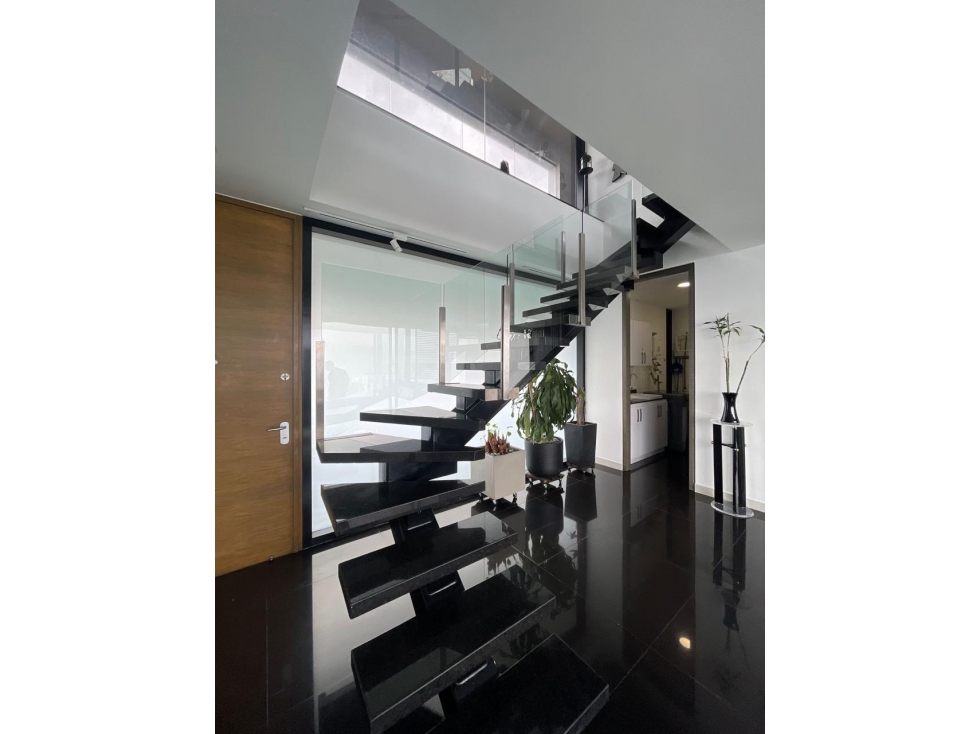Penthouse disponible para Arriendo amoblado, Poblado sector San Lucas. — foto 6