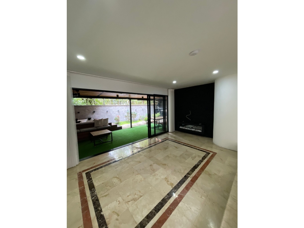 Casa disponible para arriendo tradicional El poblado ,sector El Tesoro — foto 6