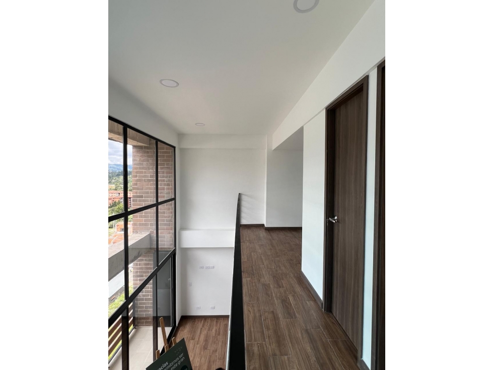 HERMOSO APARTAMENTO EN CESION DE DERECHOS EN EL RETIRO — foto 5
